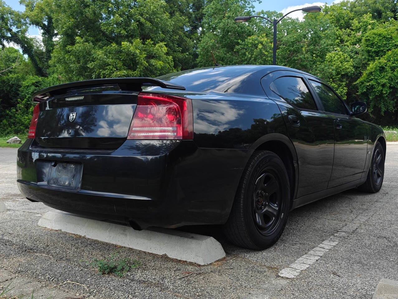 Used 2008 Dodge Charger SE RWD image 4