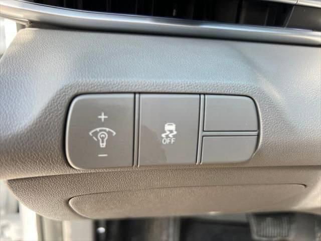Used 2025 Hyundai Elantra Sport image 16