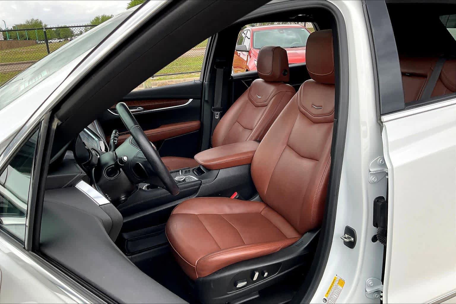 Used 2021 Cadillac XT5 Premium Luxury image 8