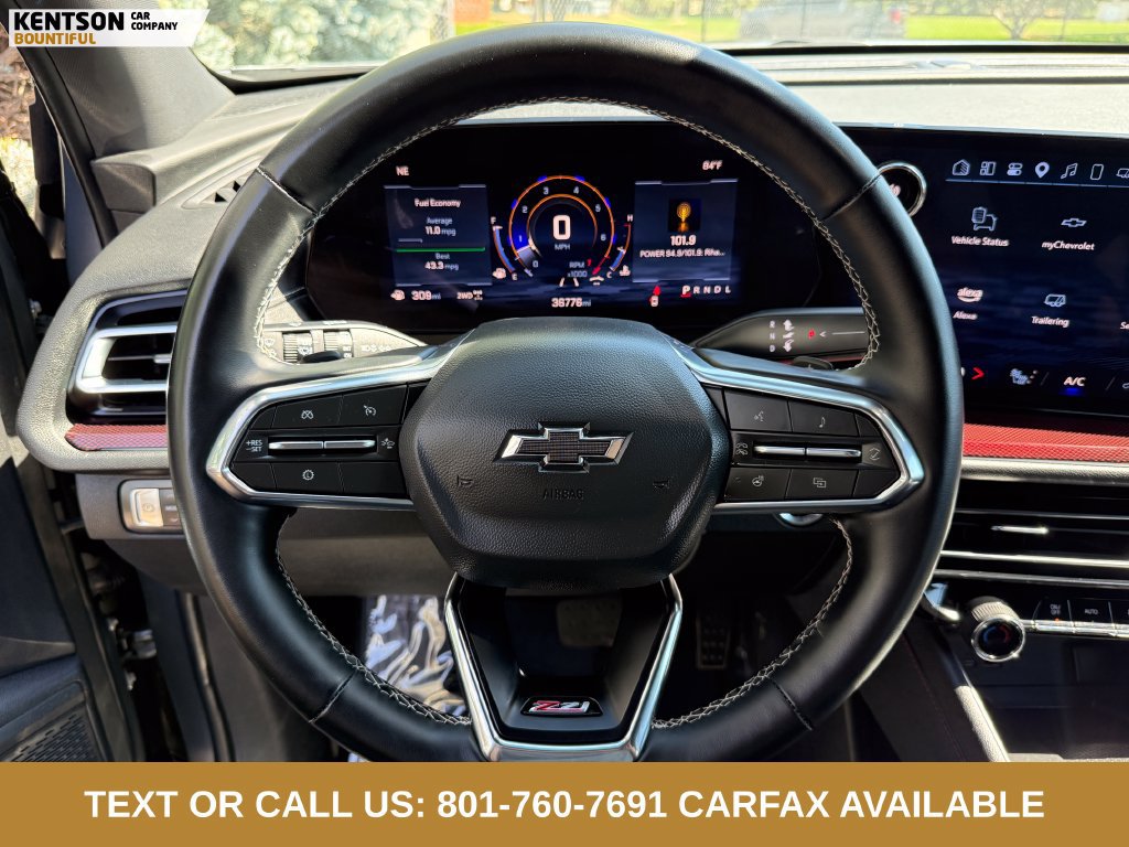 Used 2025 Chevrolet Traverse Z71 AWD/4WD image 15