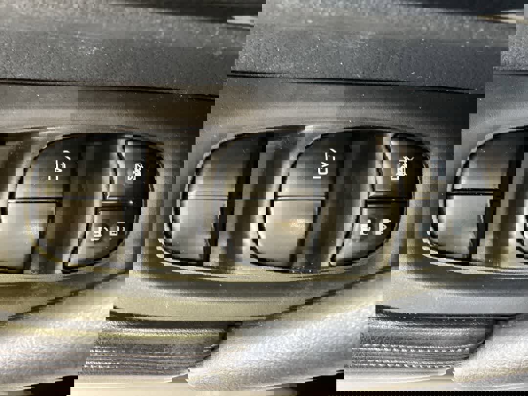 Used 2019 Nissan Rogue SL image 16