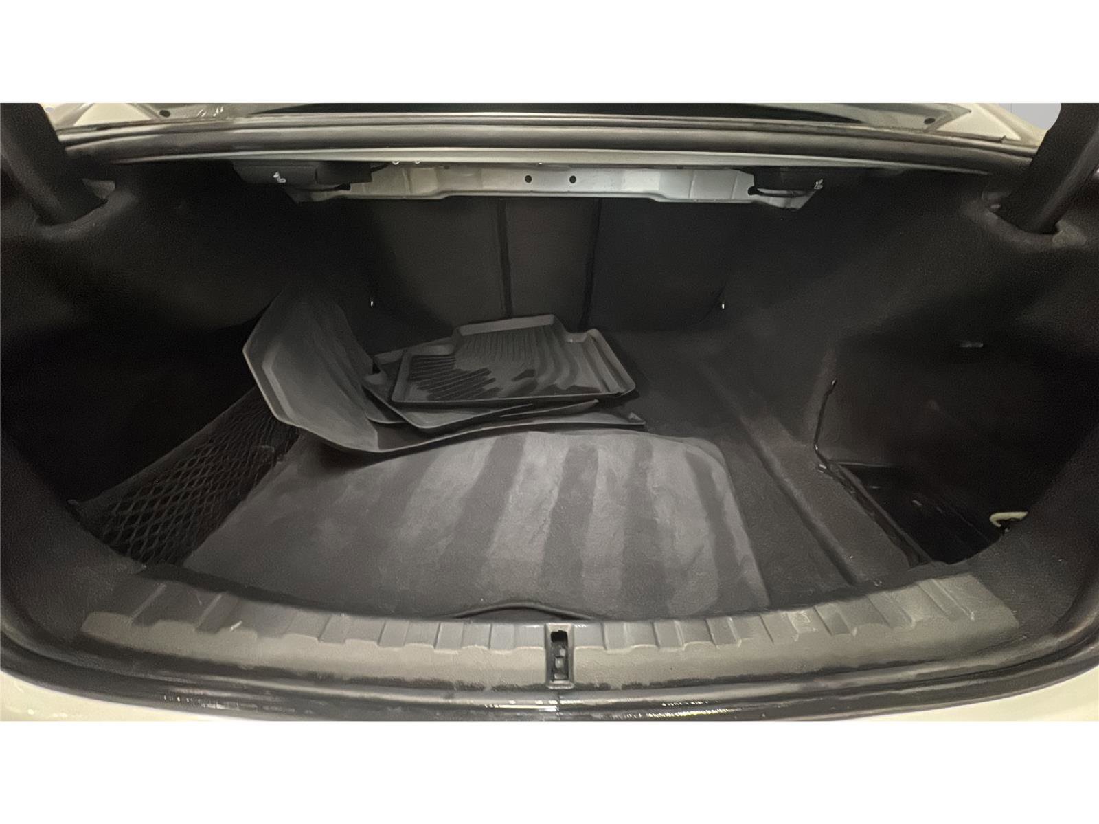 Used 2020 BMW 330i xDrive Sedan w/ Premium Package image 12