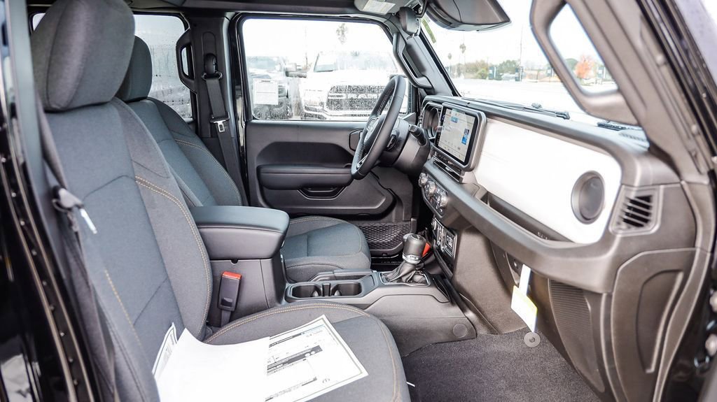 New 2026 Jeep Gladiator Sport image 18