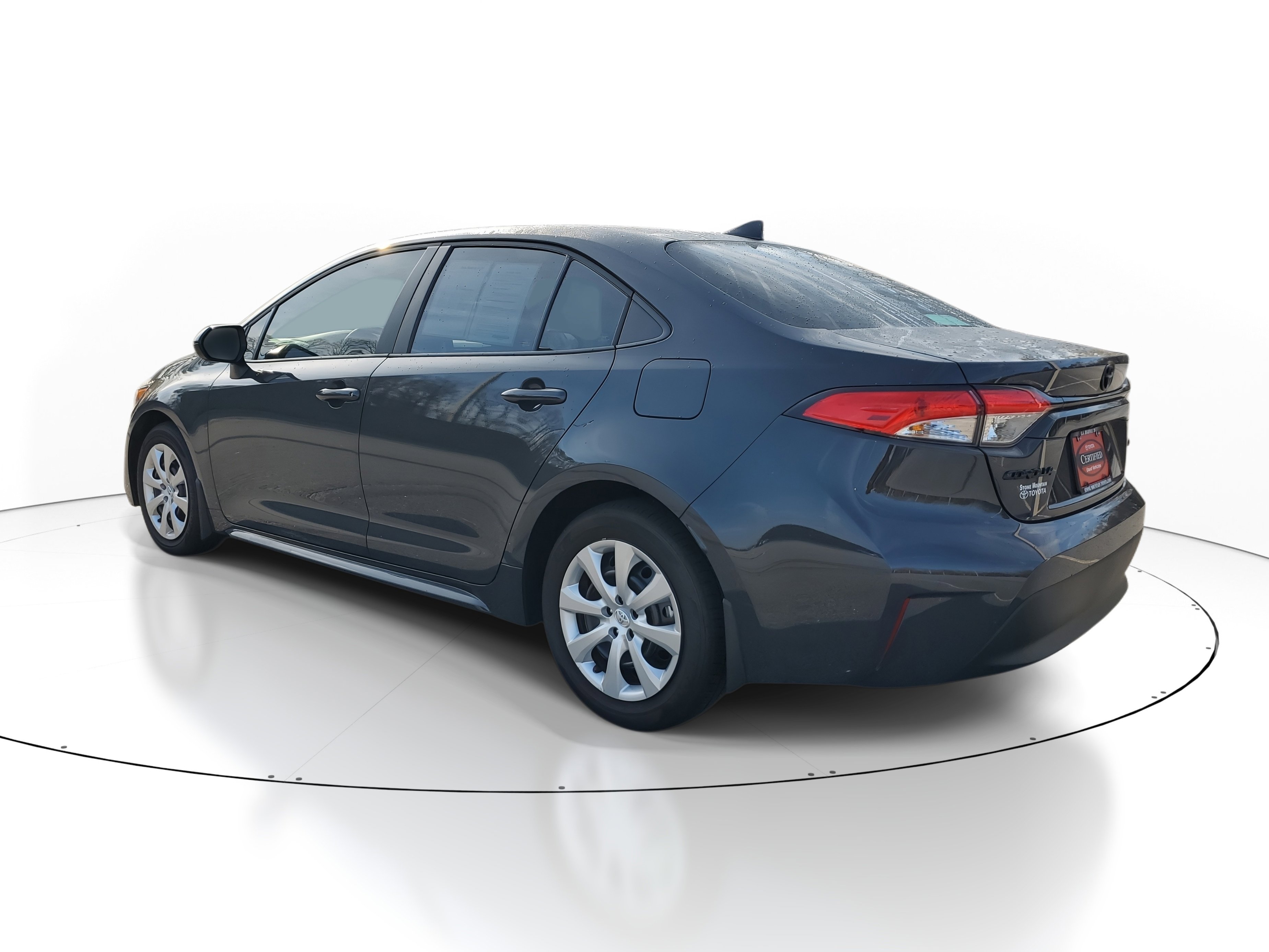 Used 2025 Toyota Corolla LE image 4