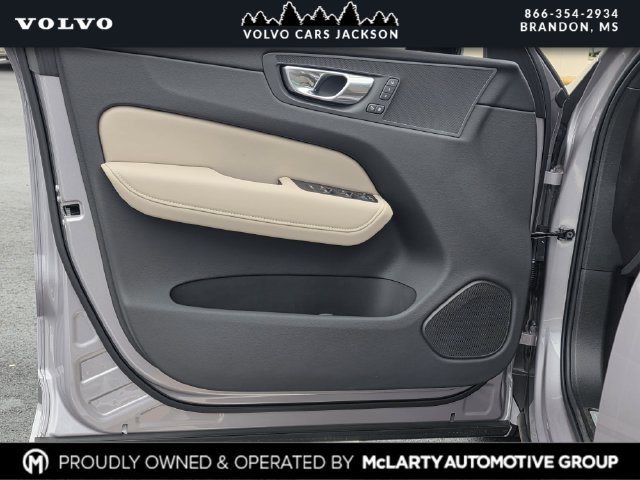New 2026 Volvo XC60 B5 Plus w/ Protection Package Premier AWD/4WD image 12