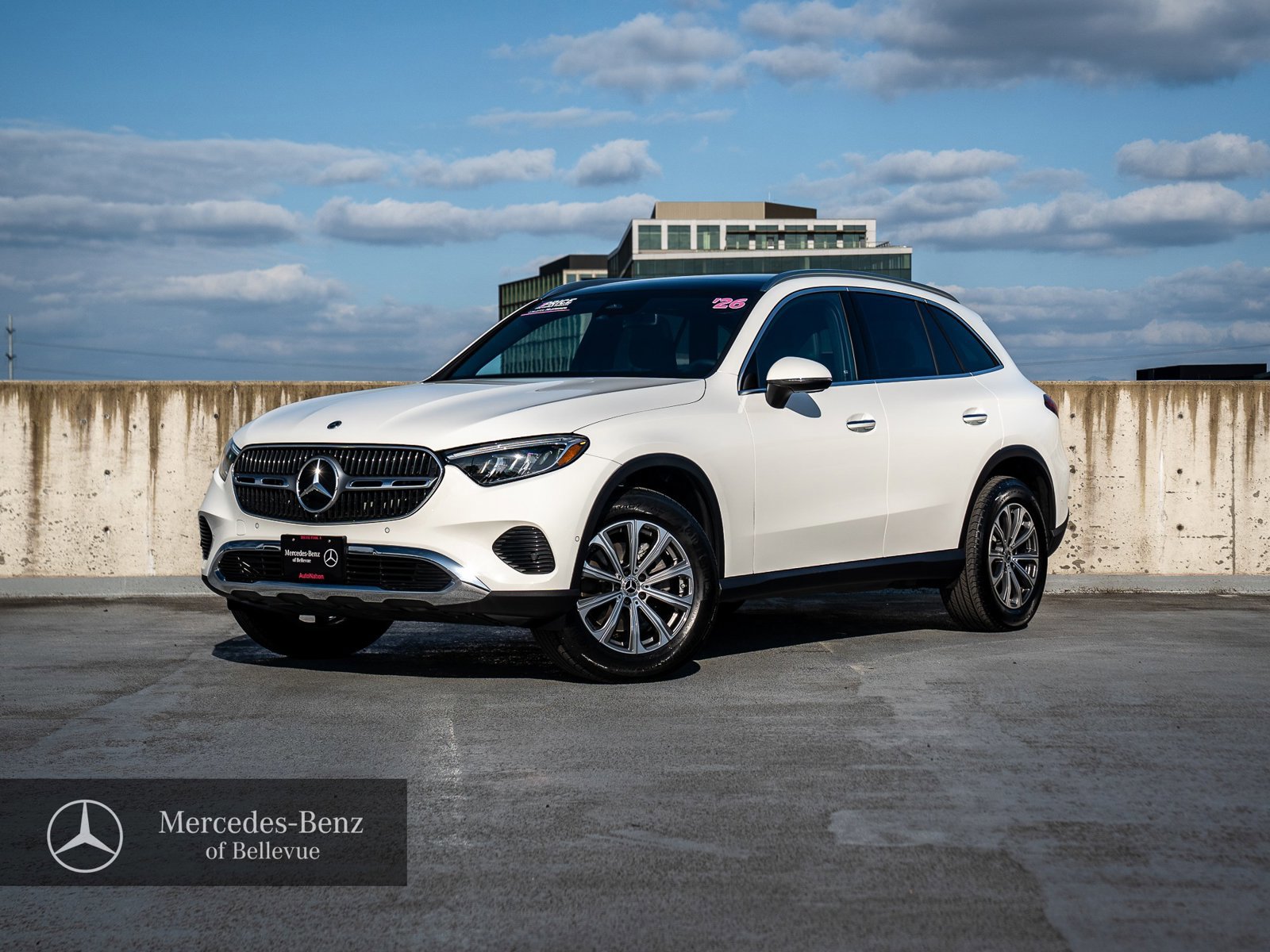Used 2026 Mercedes-Benz GLC 300 4MATIC image 1
