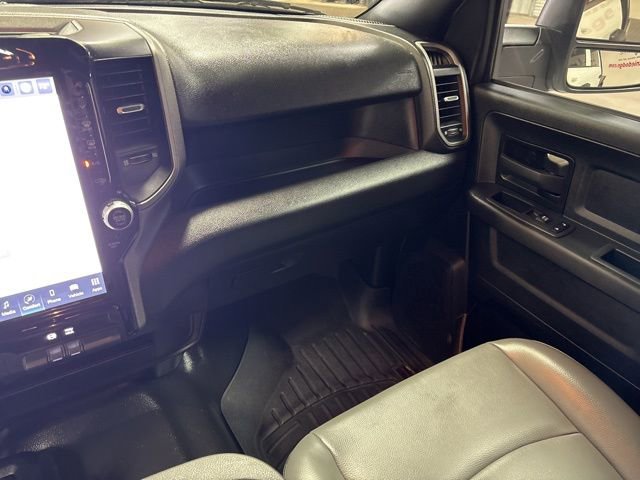 Used 2024 RAM 3500 Tradesman w/ Chrome Appearance Group image 16