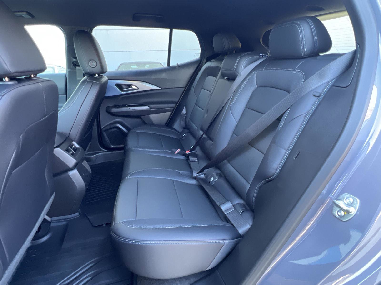 New 2026 Chevrolet Equinox EV LT image 26