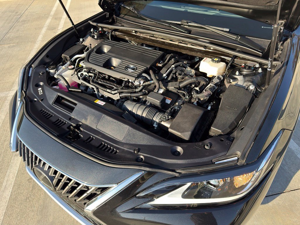 Certified 2025 Lexus ES 300h w/ Premium Package FWD image 6