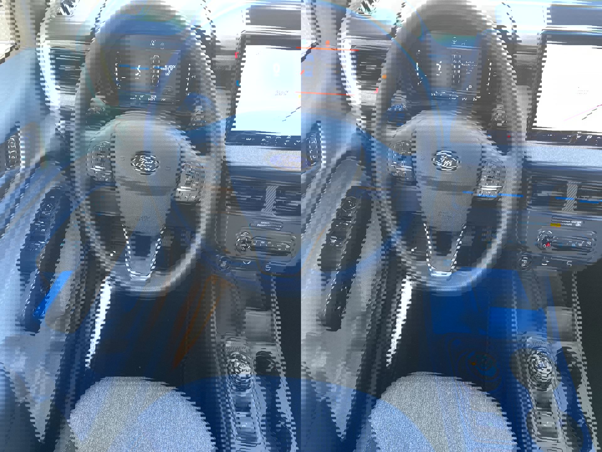 New 2025 Ford Maverick XLT w/ Equipment Group 302A image 18