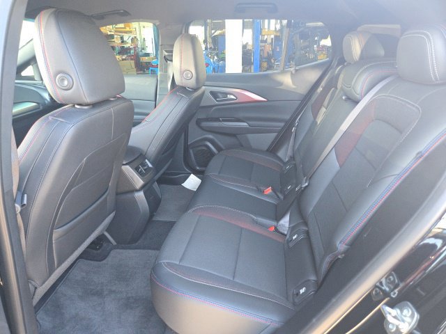 Used 2024 Chevrolet Equinox EV RS FWD image 18