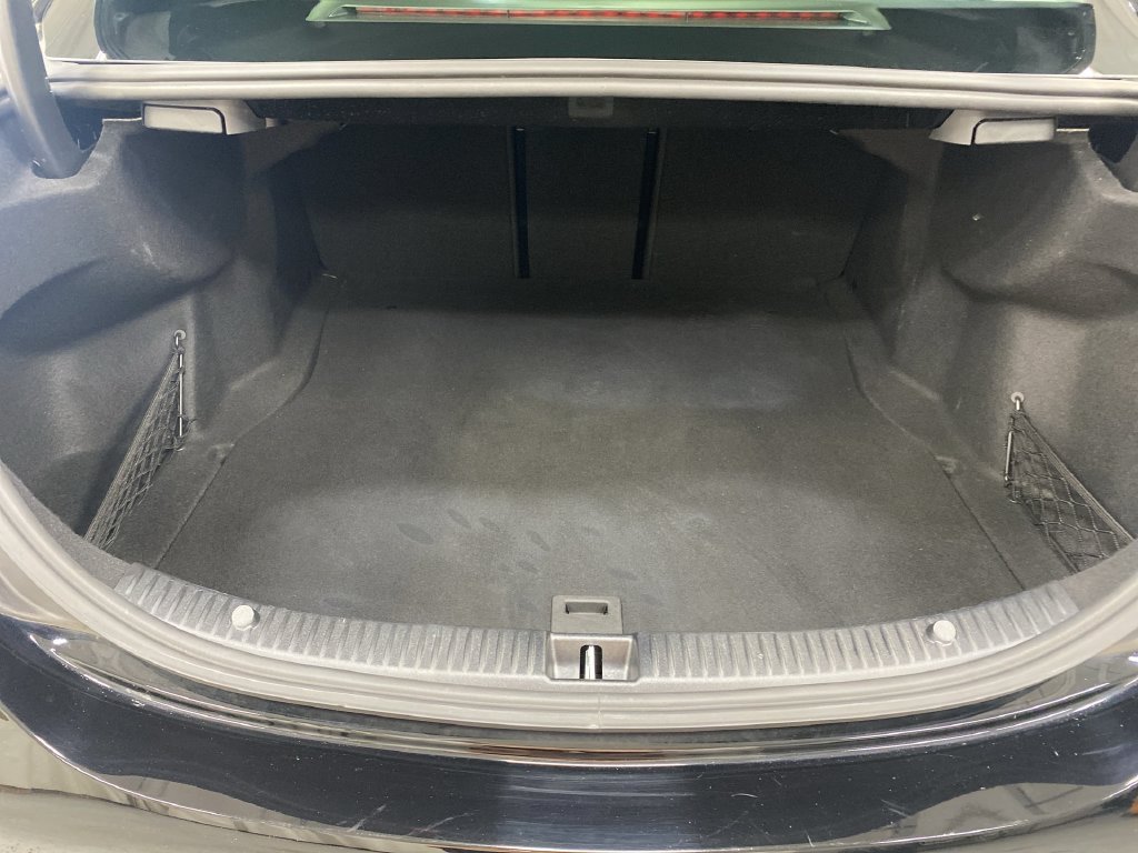 Used 2020 Mercedes-Benz C 300 4MATIC Sedan w/ Premium Package image 34