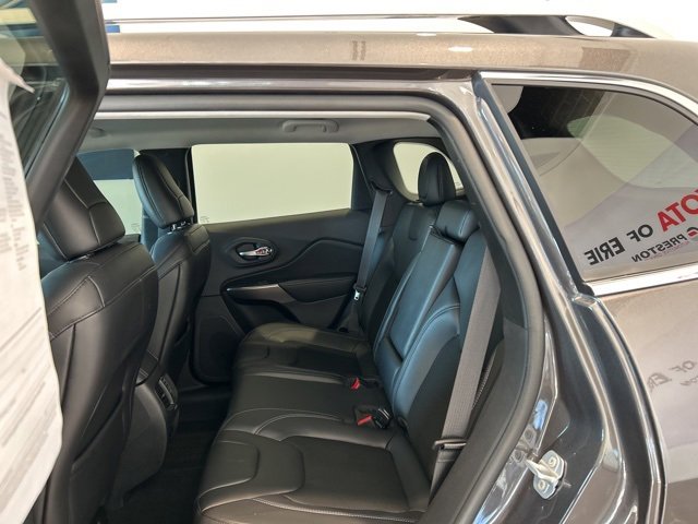 Used 2019 Jeep Cherokee Latitude Plus w/ Cold Weather Group image 14