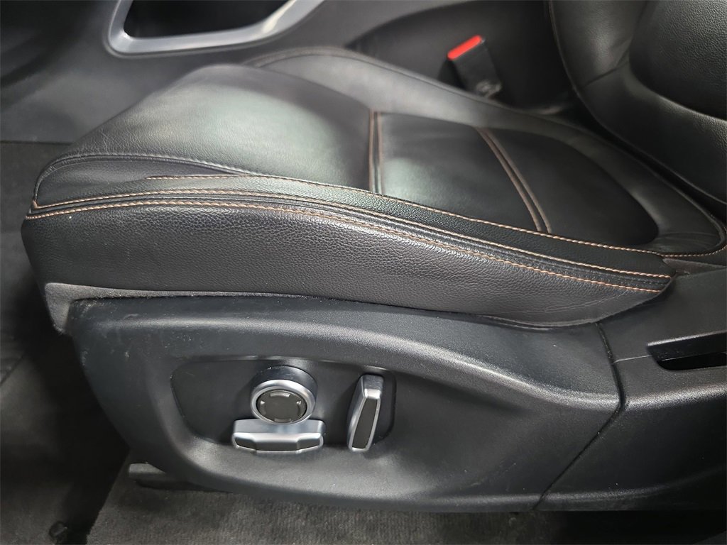 Used 2019 Jaguar F-PACE Prestige image 23