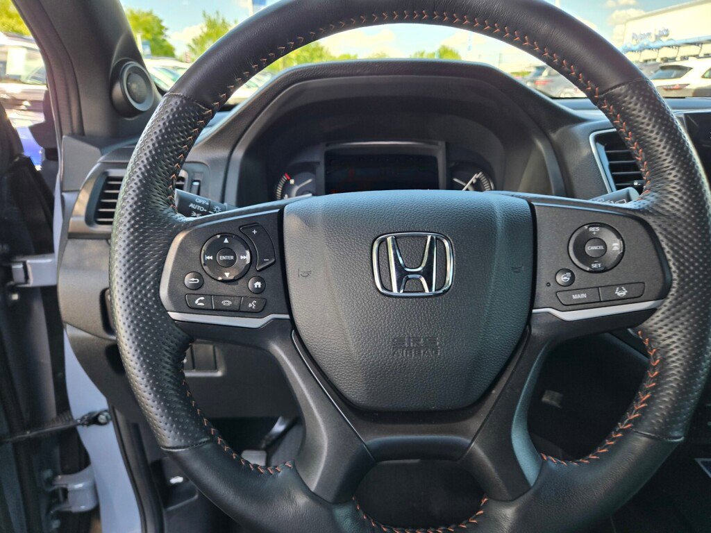 Certified 2025 Honda Passport TrailSport image 25