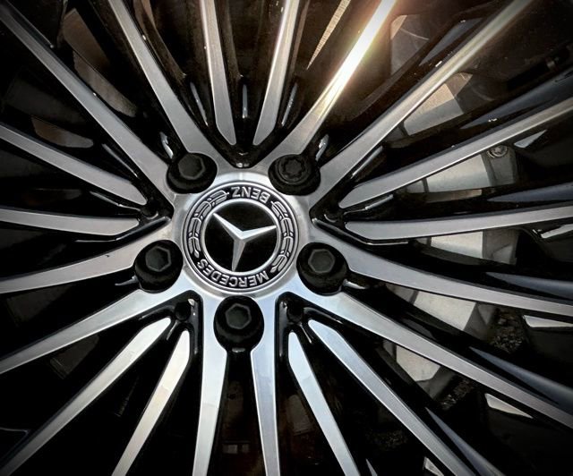 Used 2025 Mercedes-Benz E 350 4MATIC Sedan image 12