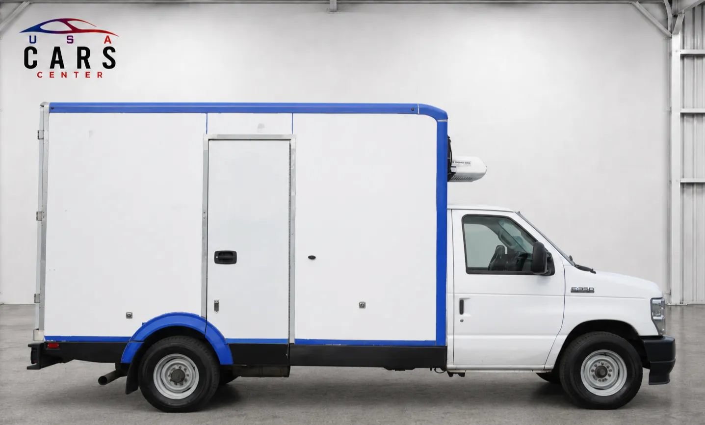 Used 2023 Ford E-350 and Econoline 350 Super Duty w/ Power Windows & Locks Group RWD image 1