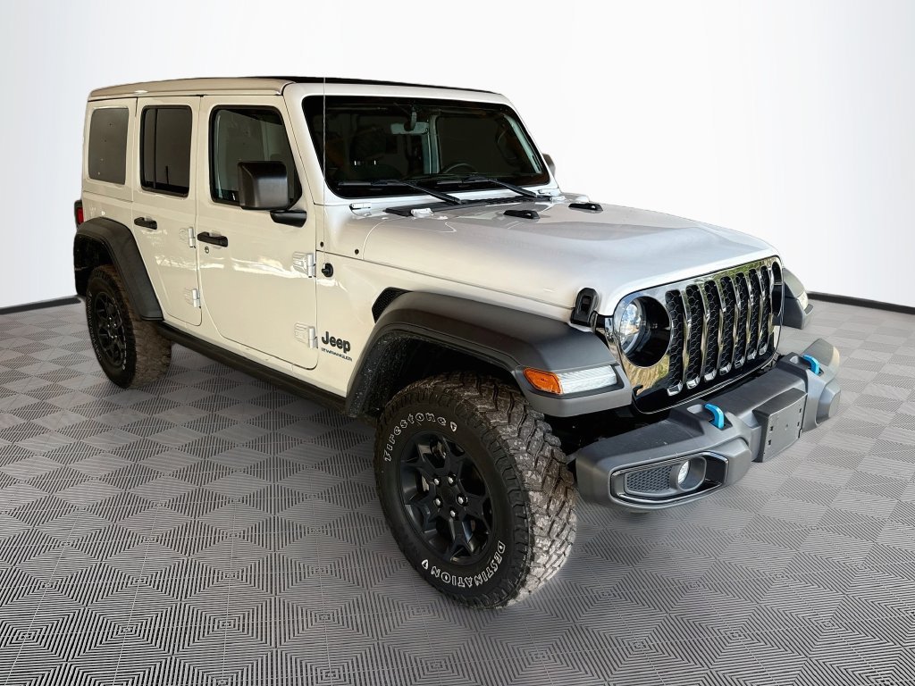Certified 2023 Jeep Wrangler Unlimited w/ Sun & Screen Package AWD/4WD image 4