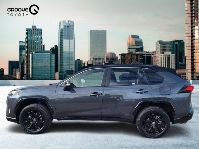 Used 2022 Toyota RAV4 XSE image 2