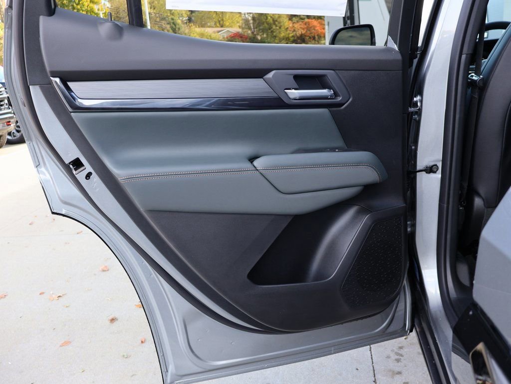 New 2026 GMC Terrain AT4 w/ LPO, Black Badging Package image 25