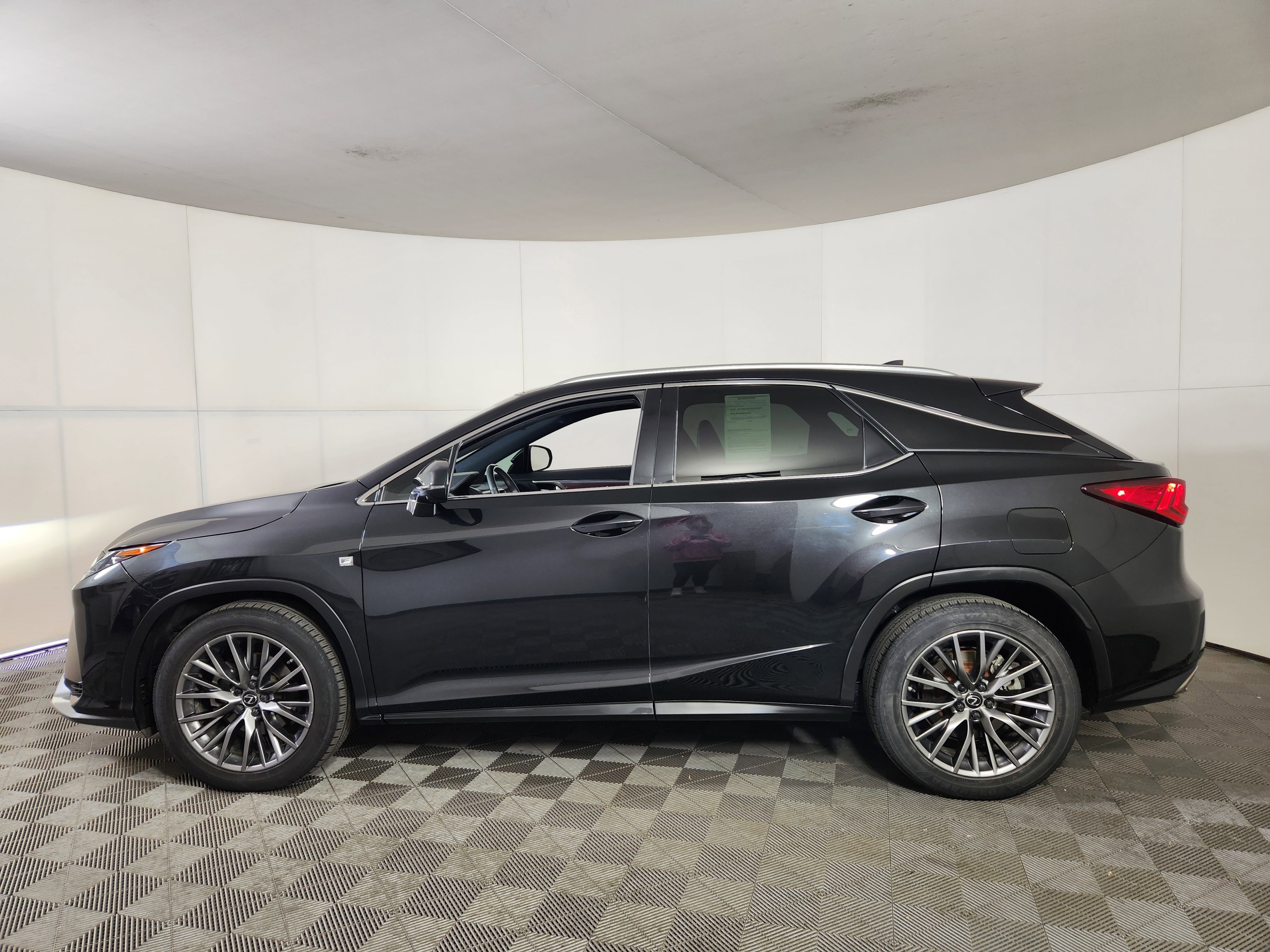 Used 2018 Lexus RX 350 F Sport w/ Accessory Package AWD/4WD image 4