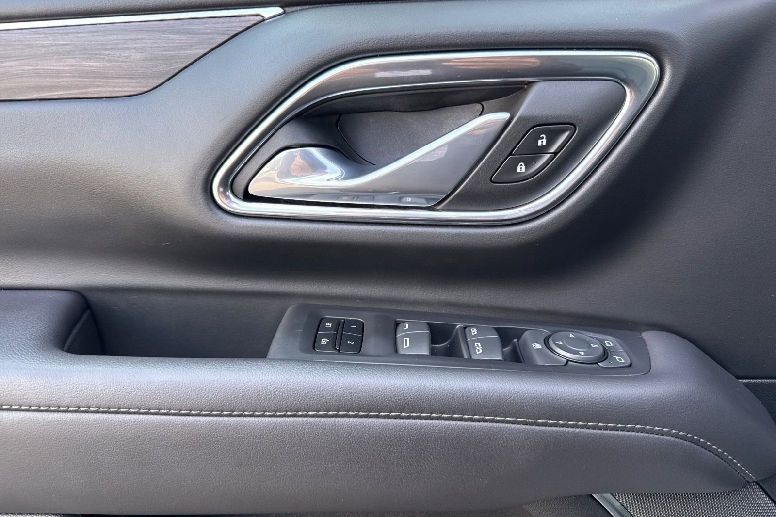 Used 2024 Chevrolet Tahoe LT image 10