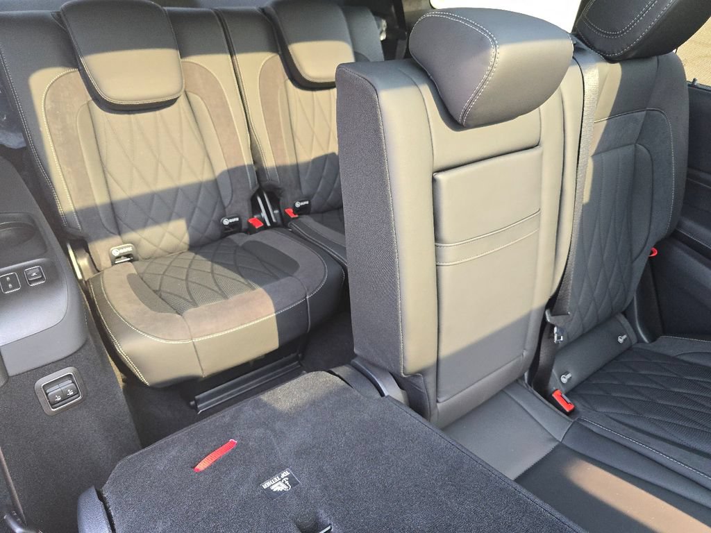 New 2026 Mercedes-Benz GLS 63 AMG 4MATIC image 21