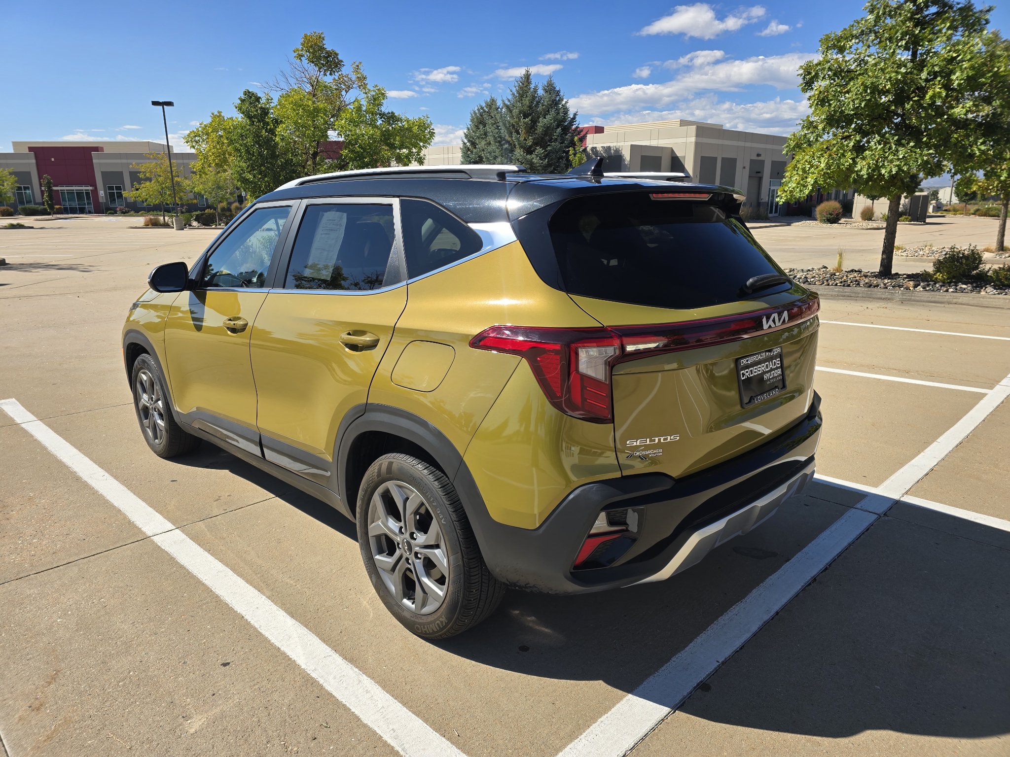 Used 2024 Kia Seltos S AWD/4WD image 3
