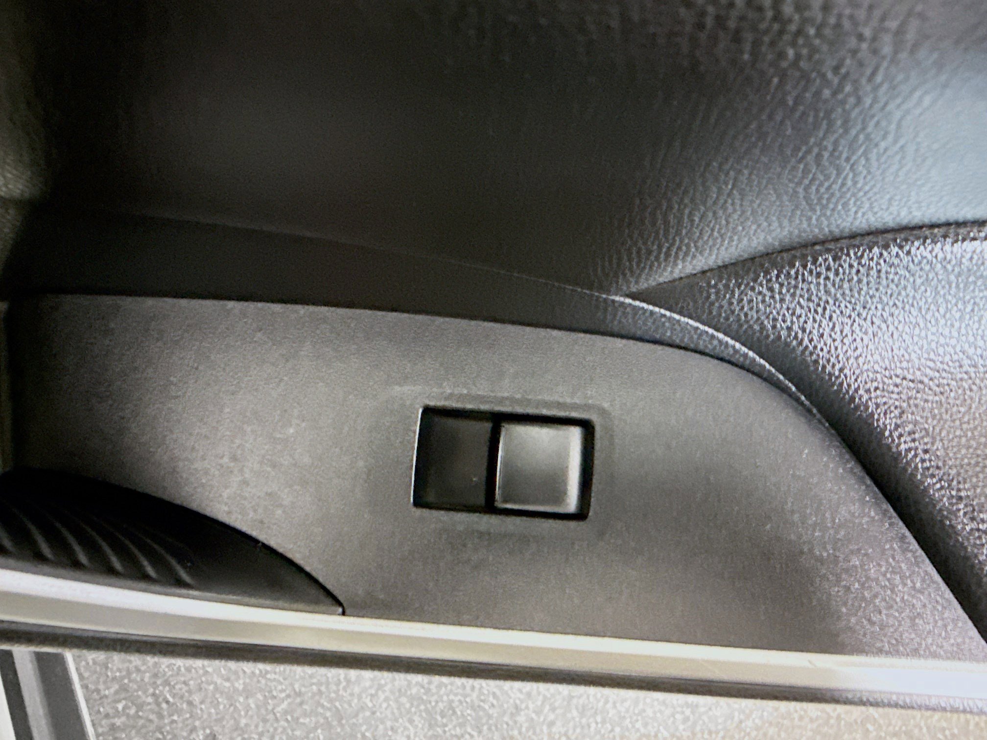 Used 2020 Toyota RAV4 LE image 30