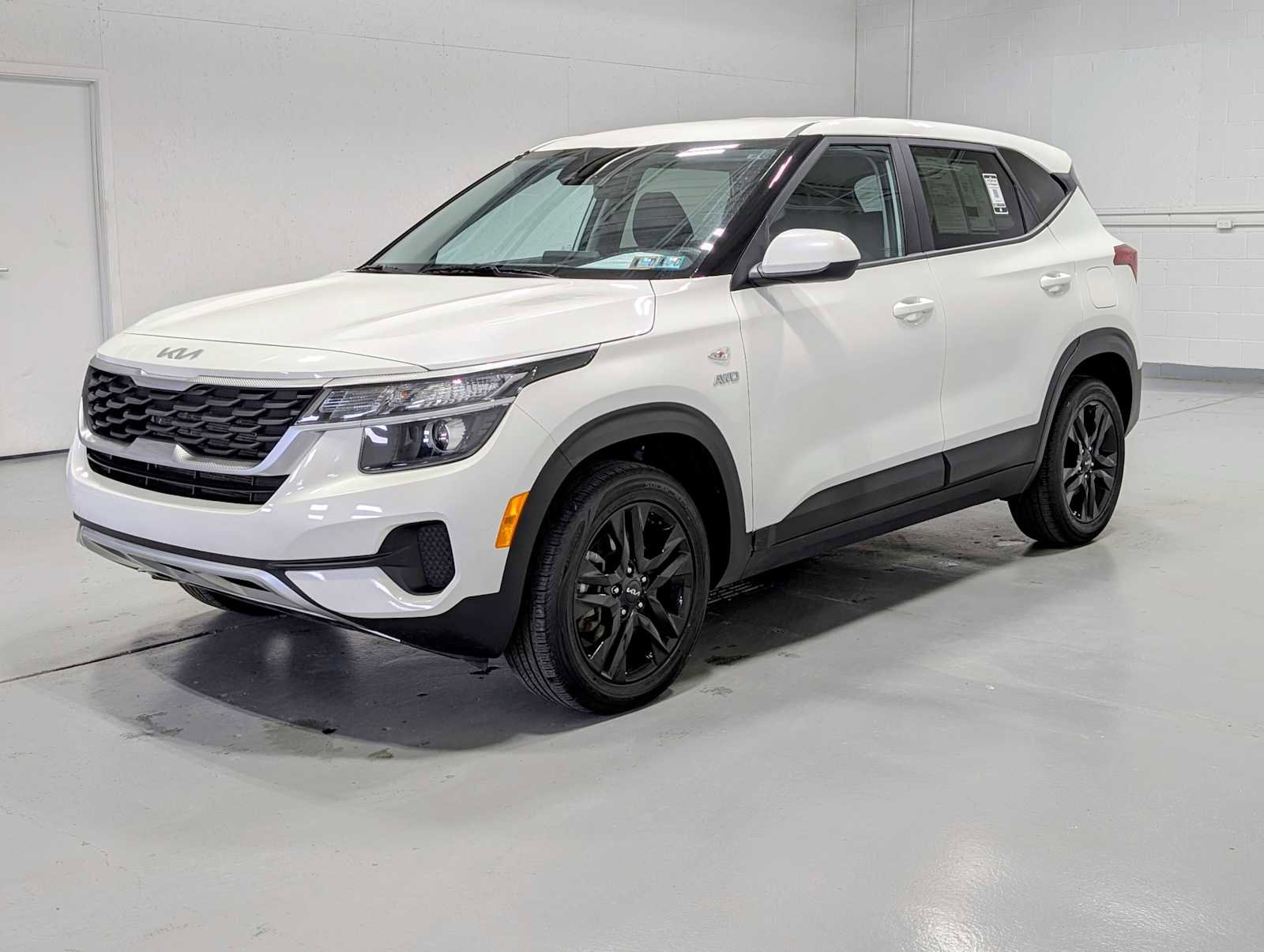 Certified 2023 Kia Seltos LX