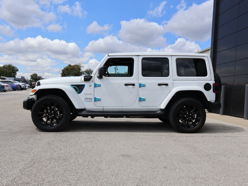 Used 2021 Jeep Wrangler Unlimited Sahara w/ Cold Weather Group AWD/4WD image 2