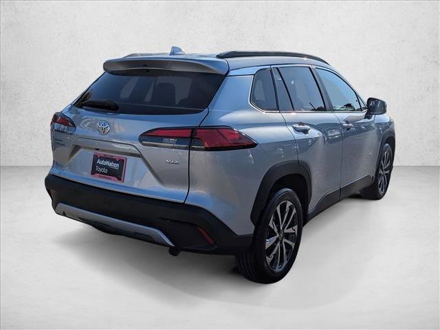 Used 2024 Toyota Corolla Cross XLE image 5