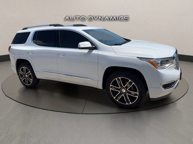 Used 2019 GMC Acadia Denali w/ Technology Package FWD image 3
