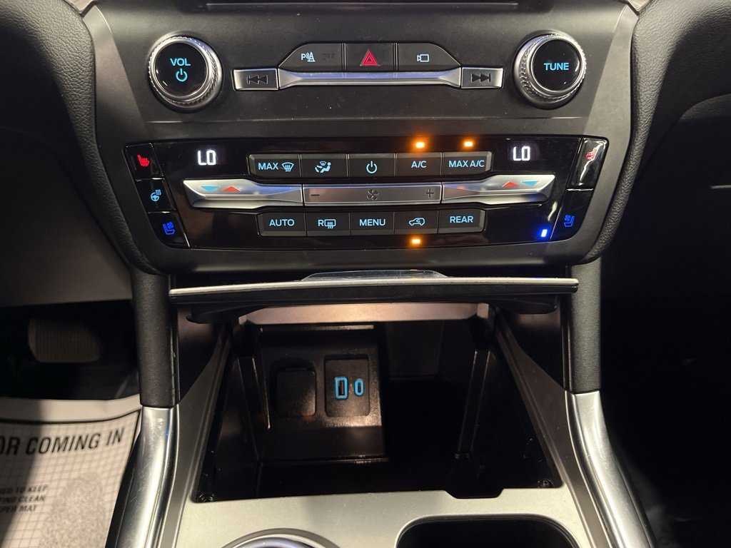 Used 2020 Ford Explorer Limited image 25