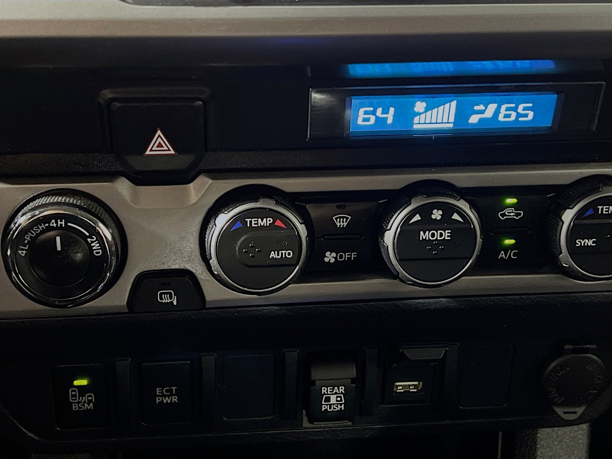 Used 2023 Toyota Tacoma SR5 image 26