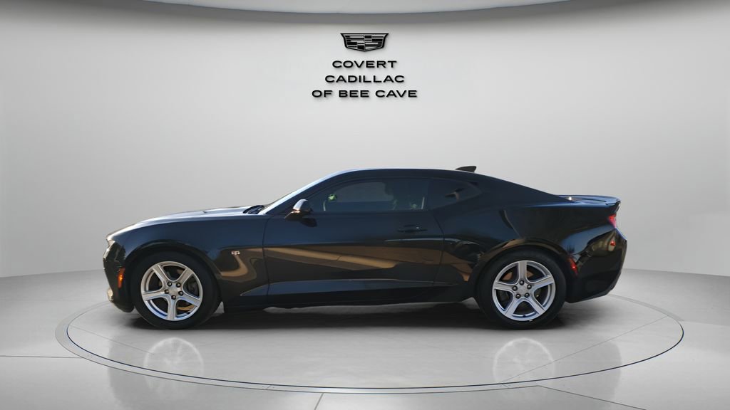 Used 2017 Chevrolet Camaro LT image 5