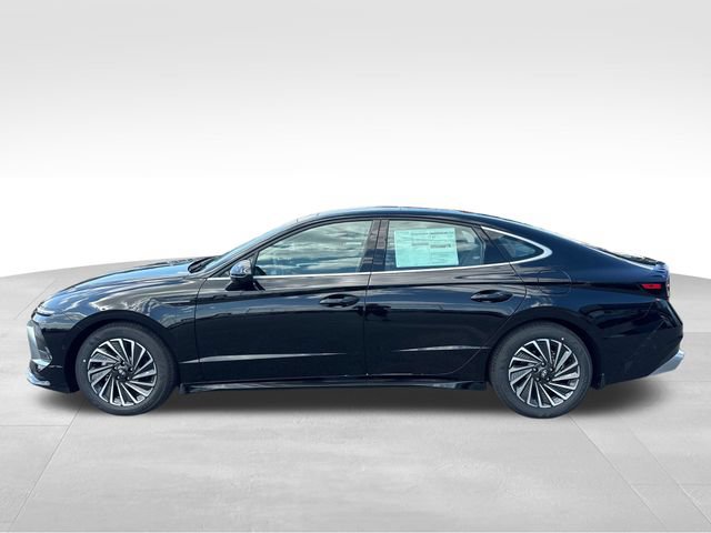 New 2026 Hyundai Sonata Limited FWD image 2