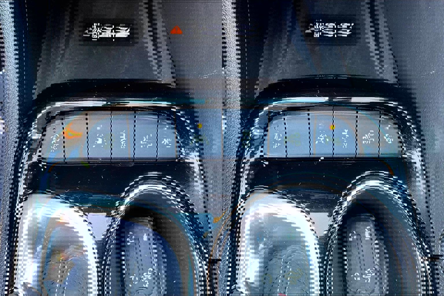 Used 2021 Buick Encore GX Essence w/ Advanced Technology Package image 27