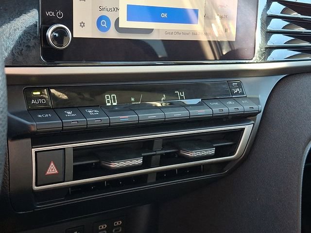 Used 2025 Toyota Camry LE image 16