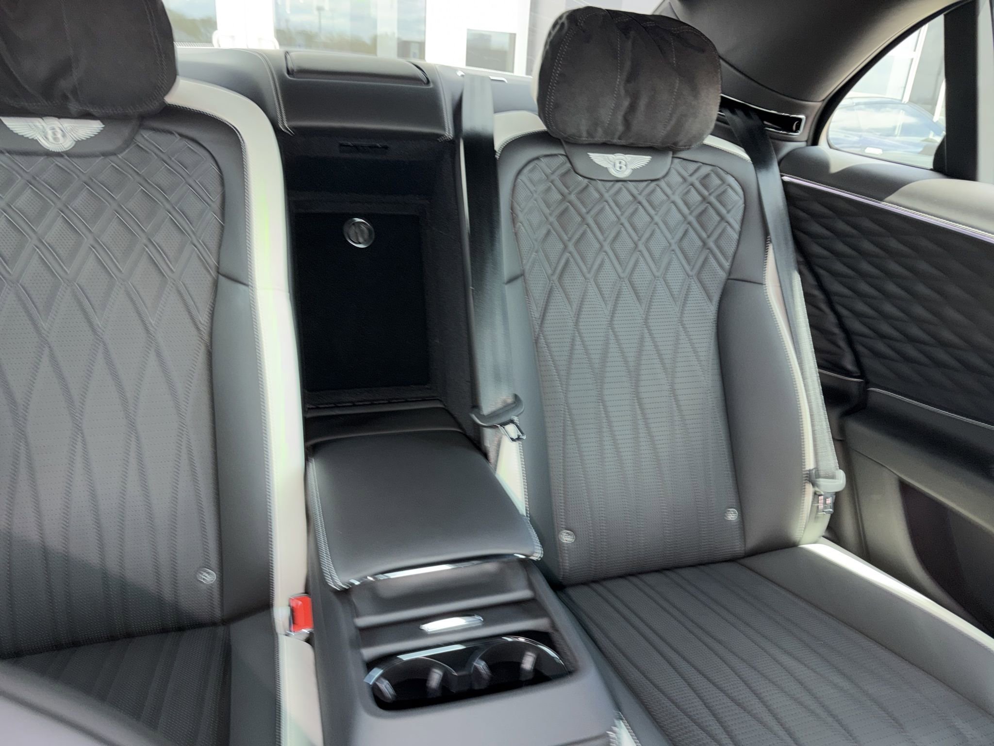 Used 2023 Bentley Flying Spur W12 AWD/4WD image 15