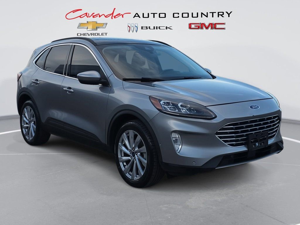 Used 2022 Ford Escape Titanium w/ Titanium Elite Package image 3