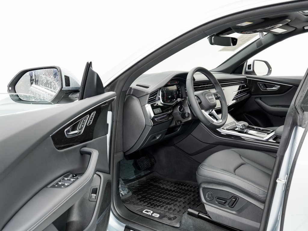 Certified 2025 Audi Q8 Premium Plus w/ Premium Plus Package image 7