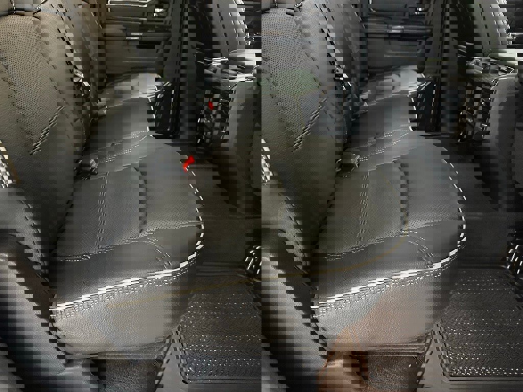 Used 2024 RAM 2500 Limited image 52