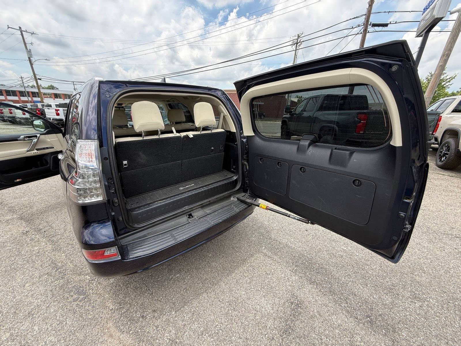 Used 2022 Lexus GX 460 Premium AWD/4WD image 22