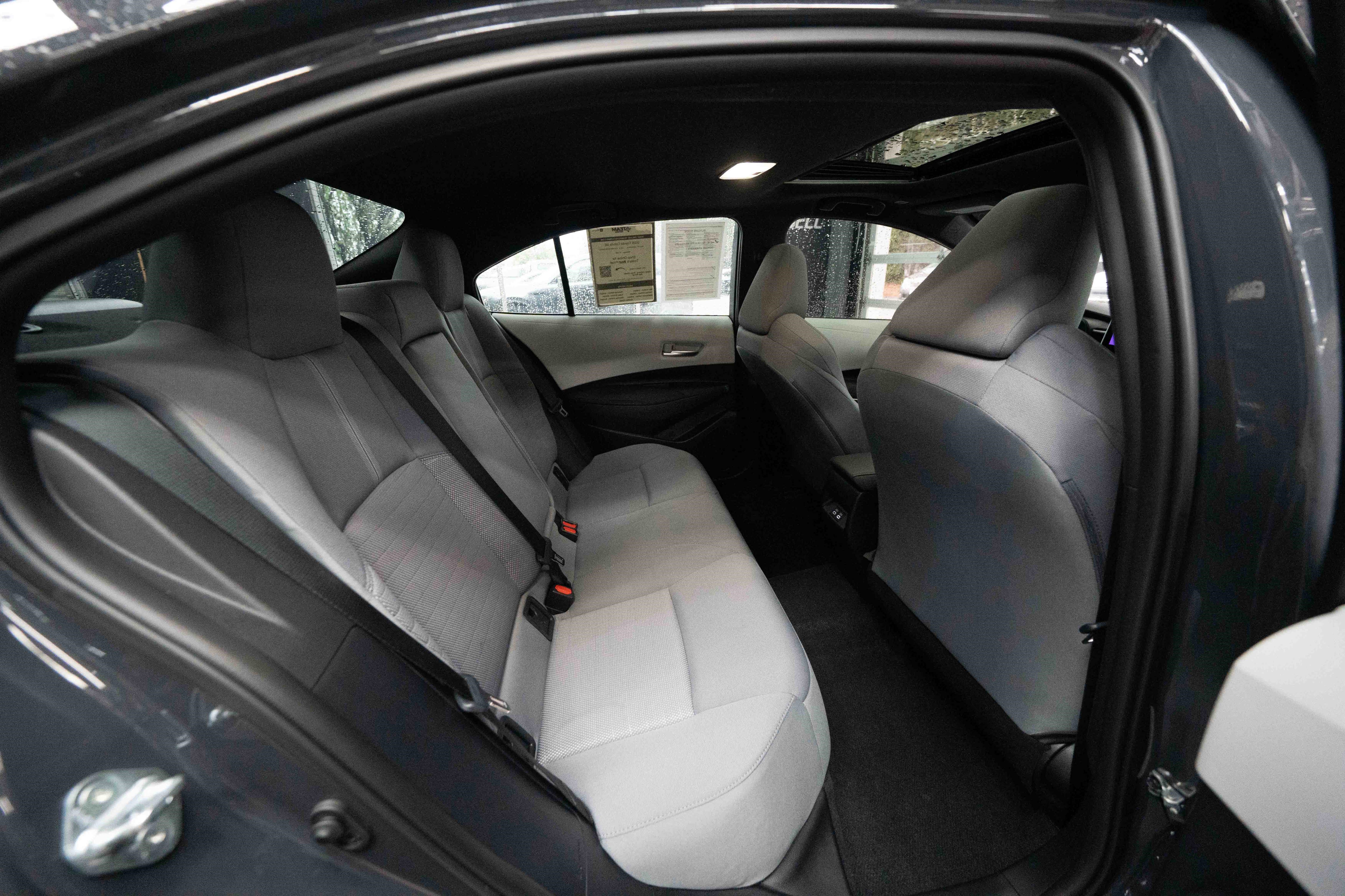 Certified 2025 Toyota Corolla SE w/ SE Premium Package image 25