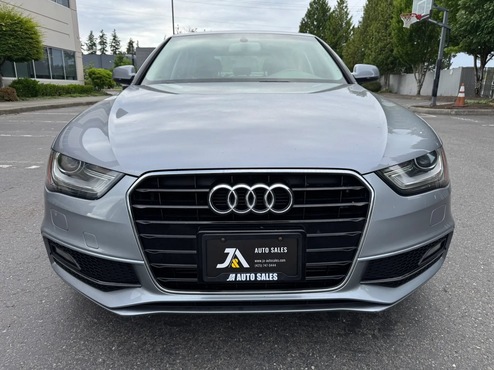Used 2016 Audi A4 2.0T Premium w/ Audi MMI Navigation Plus FWD image 3