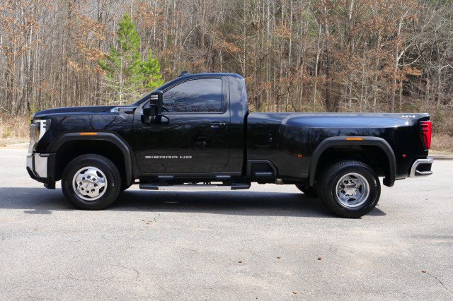 Used 2024 GMC Sierra 3500 SLE w/ SLE Convenience Package image 27