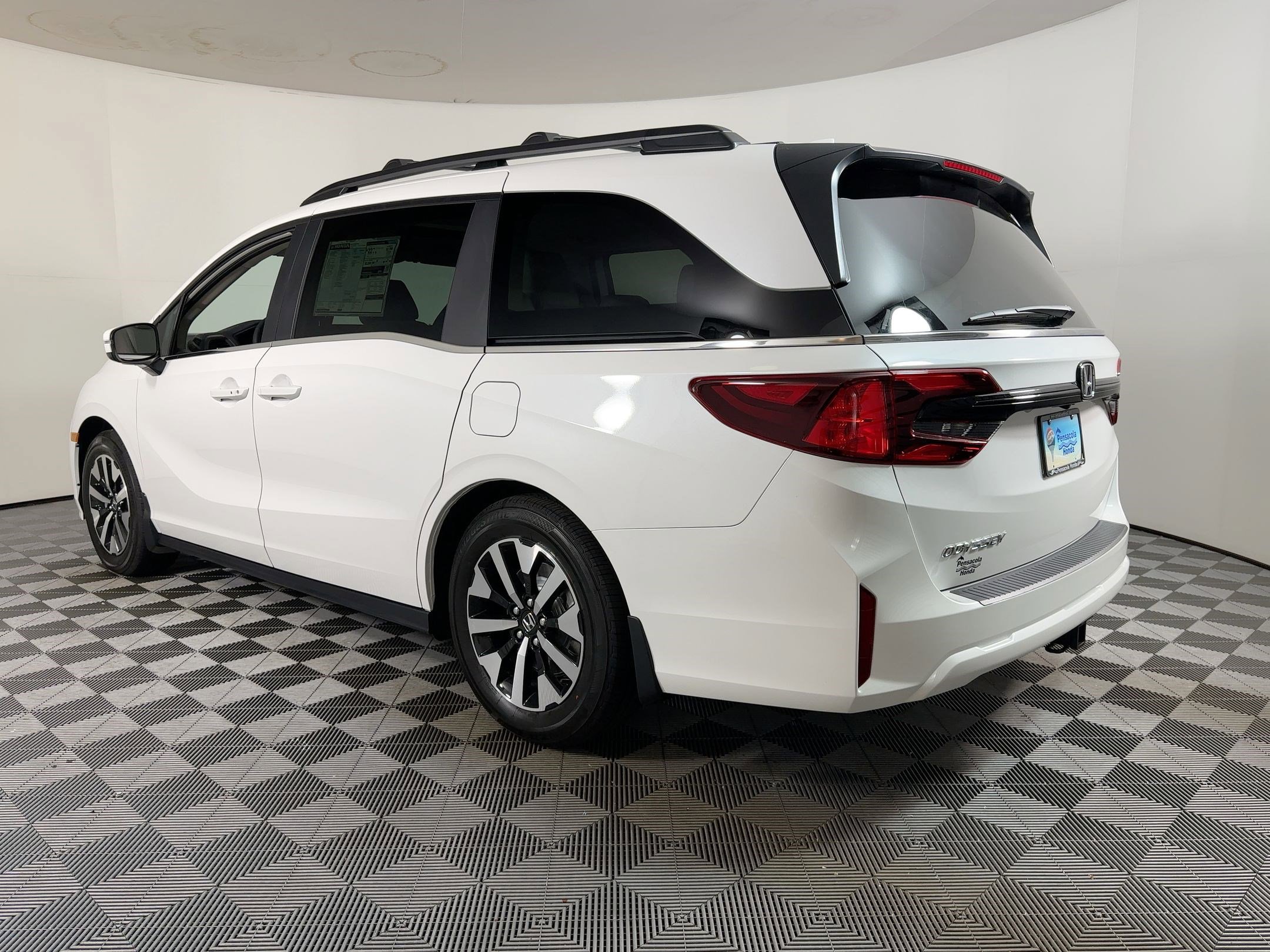 New 2026 Honda Odyssey EX-L image 3