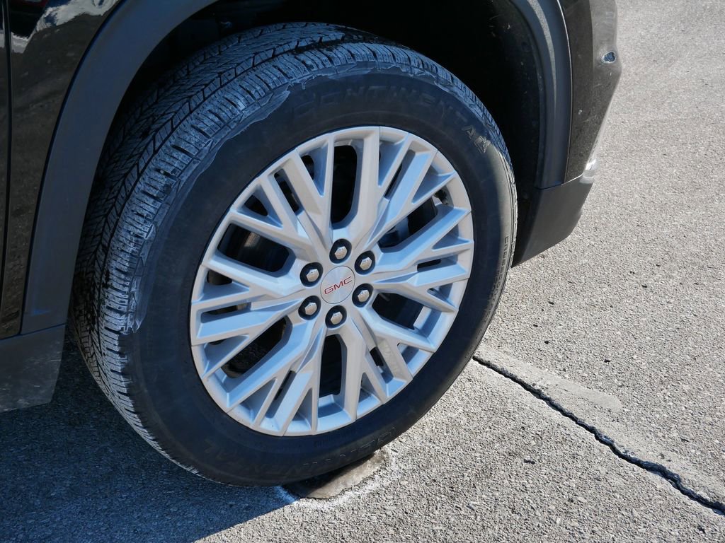 Used 2024 GMC Acadia Elevation image 9