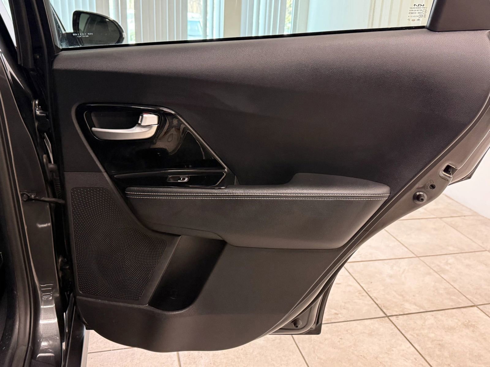 Used 2022 Kia Niro EX w/ Cold Weather Package image 21